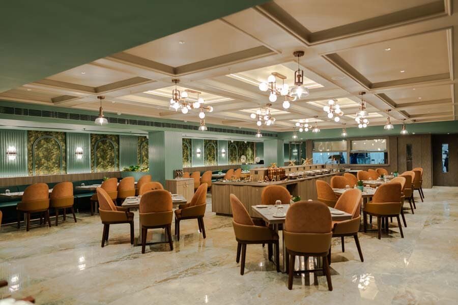 1749795470_2_restaurant-6